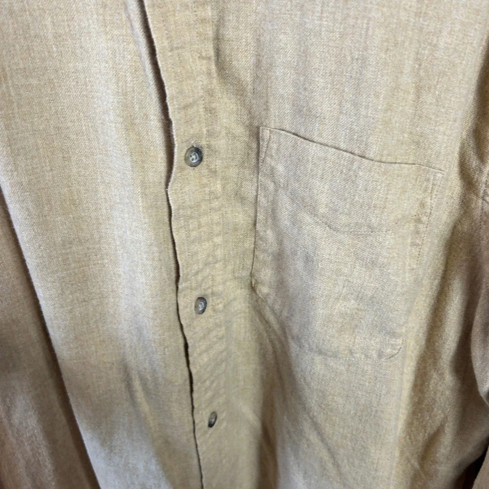 Banana Republic Organic Cotton Standard Fit Button Down‎ Shirt XL Tan Soft